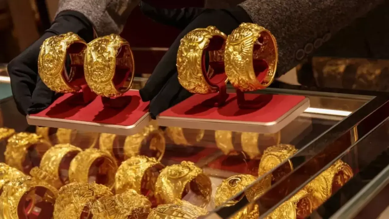 تحركات مفاجئة في أسعار الذهب ووصول الجرام إلى مستوى 8600 جنيه مصري